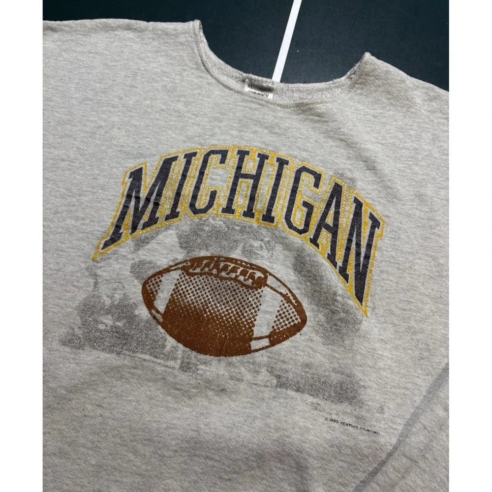 Vintage Michigan Wolverines Football Crewneck Sweatshirt Mens Large Gray 90s USA - Picture 2 of 16
